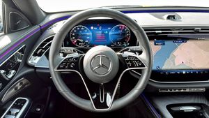 Mercedes E300 bild 12