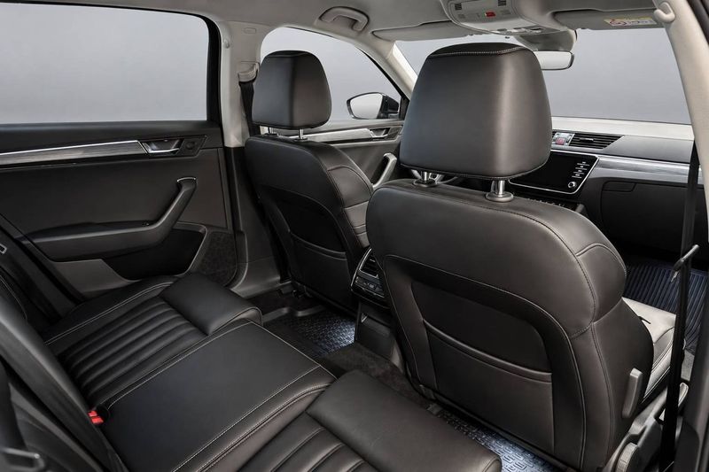 Skoda Superb bild 13