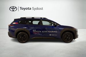 Toyota bZ4X Touring bild 9