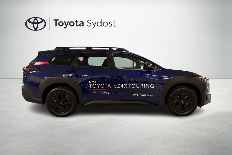 Toyota bZ4X Touring bild 9