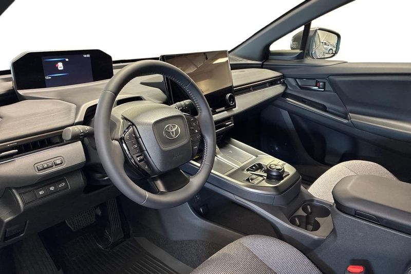 Toyota bZ4X Touring bild 8