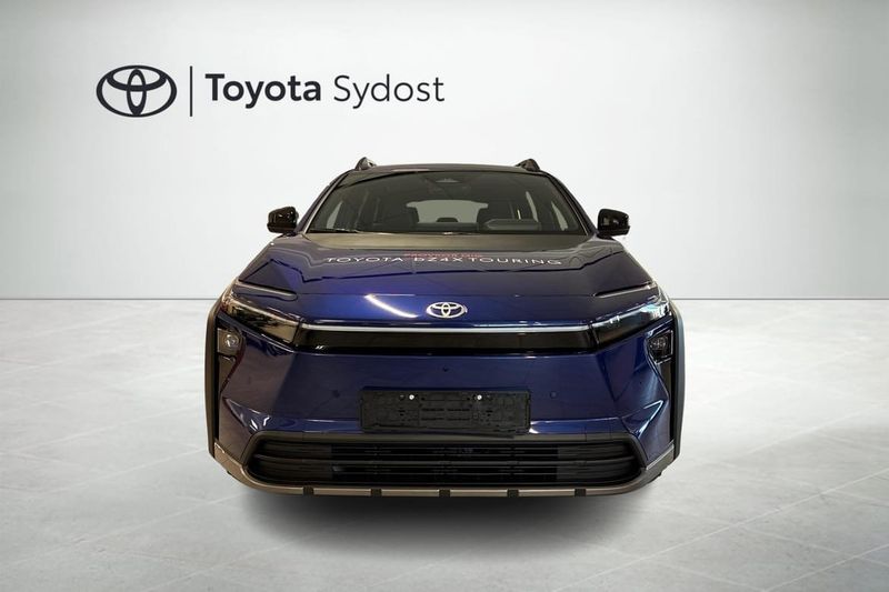 Toyota bZ4X Touring bild 5