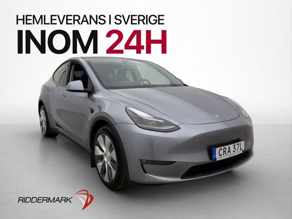 Tesla Model Y Long Range AWD Pano Värmepump Kamera Drag MOMS - 2023