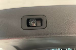 Mercedes GLC300 bild 14