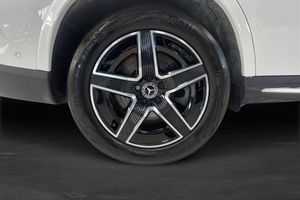 Mercedes GLC300 bild 6