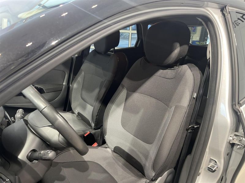 Renault Captur bild 8
