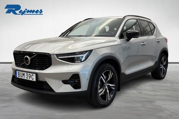 Volvo XC40 B3 FWD Bensin Plus Dark - 2025