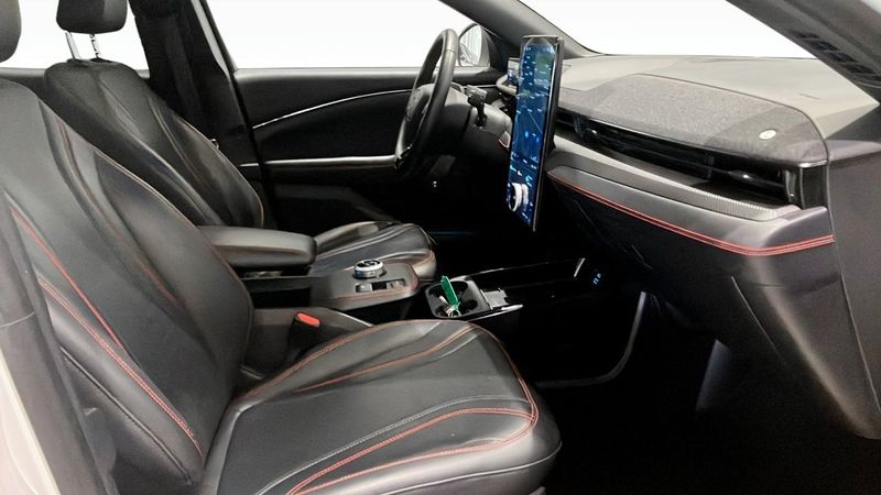 Ford Mustang Mach-E bild 3