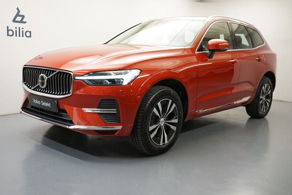 Volvo XC60 T6 Core Nordic Edition, Navigation, Panoramaglastak - 2025