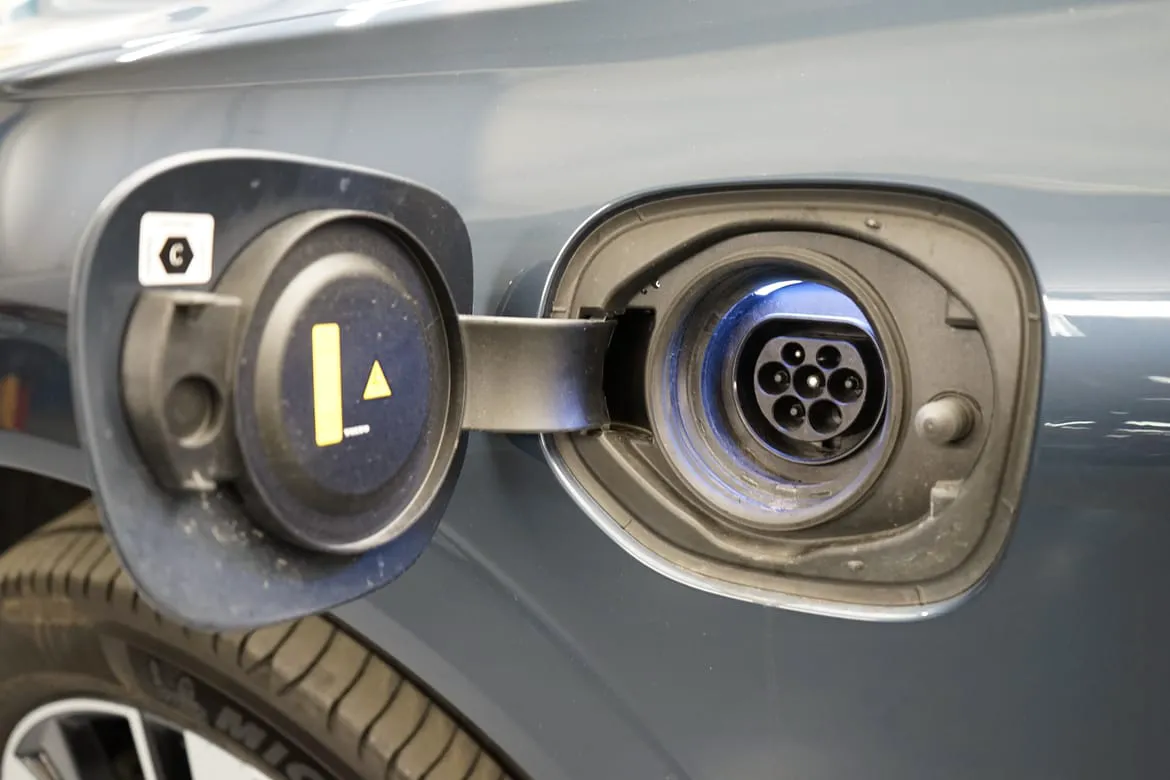 Vehicle image 20