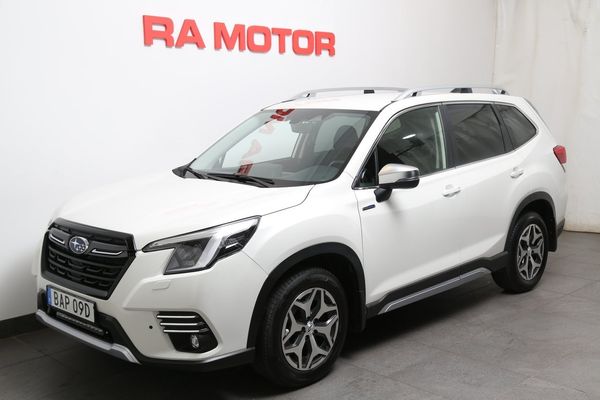 Subaru Forester 2,0i e-Boxer XFuel AWD Aut Extraljus Motorvärmare - 2024