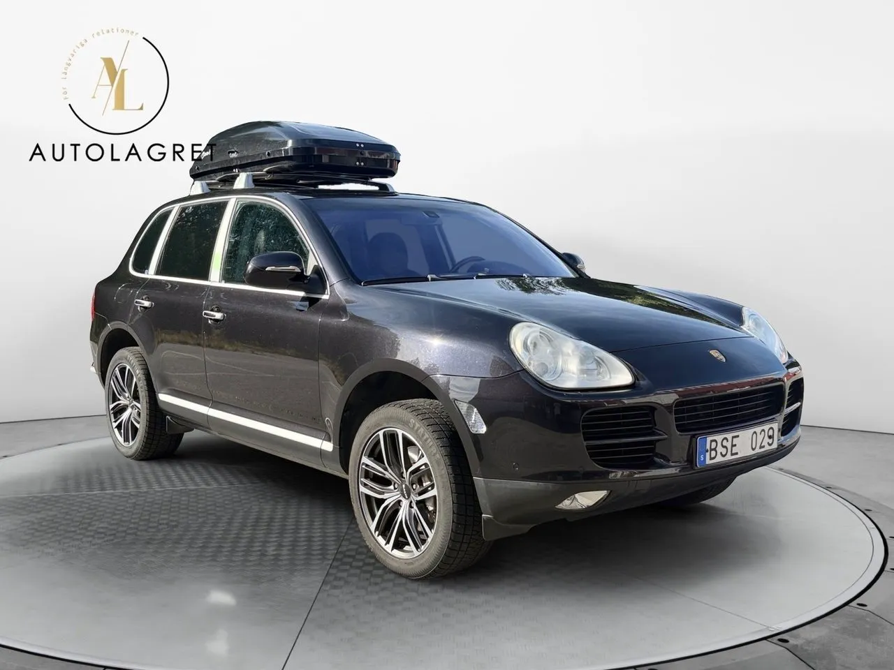 Vehicle image 7