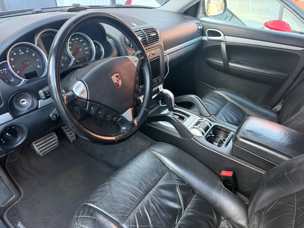 Vehicle image 8