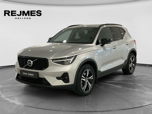 Volvo XC40 B3 FWD Bensin Plus Dark - 2025