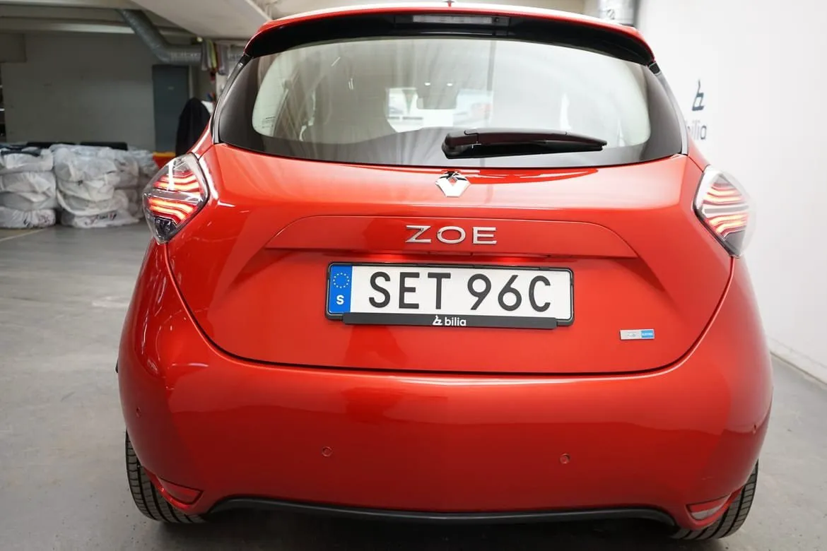 Vehicle image 11