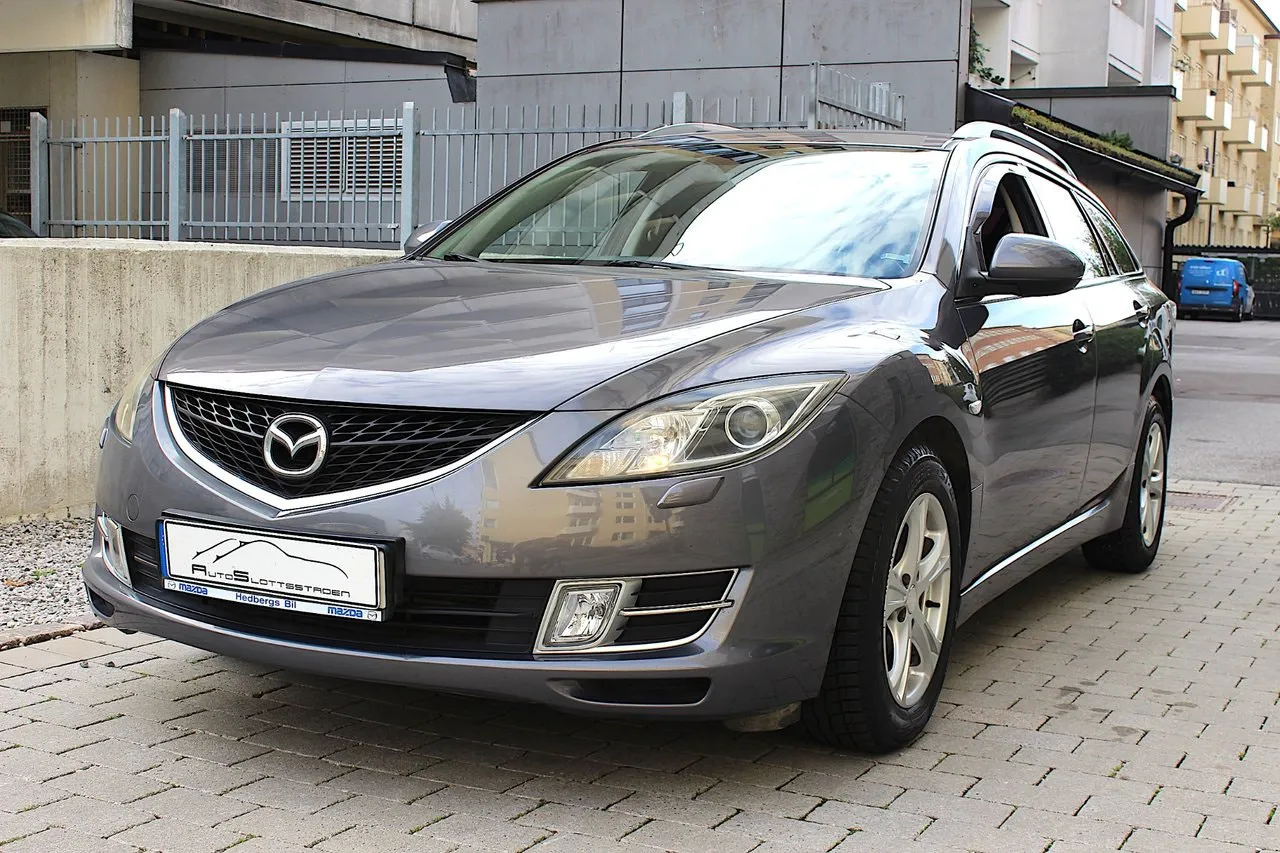 Vehicle image 8