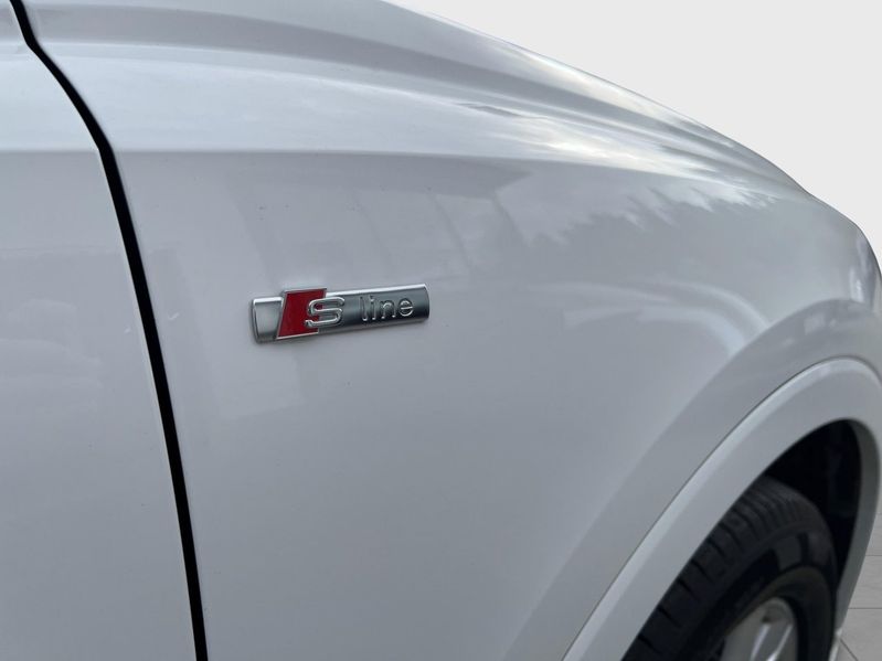 Audi Q3 bild 15