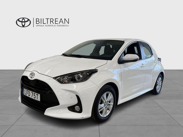 Toyota Yaris 1.5 Hybrid Active Komfortpaket Vinterhjul Ingår! - 2025