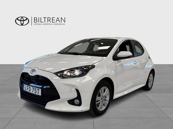 Toyota Yaris 1.5 Hybrid Active Komfortpaket Vinterhjul Ingår! - 2025