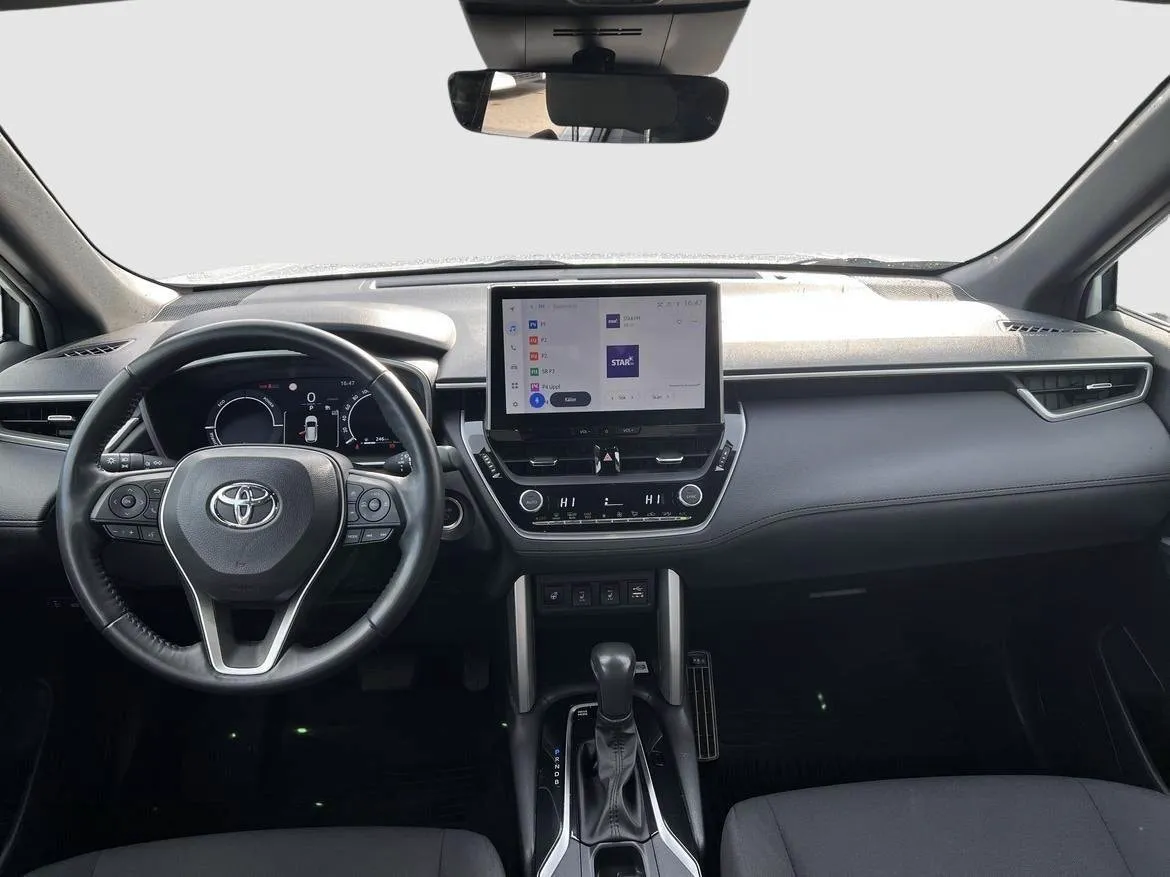 Vehicle image 7