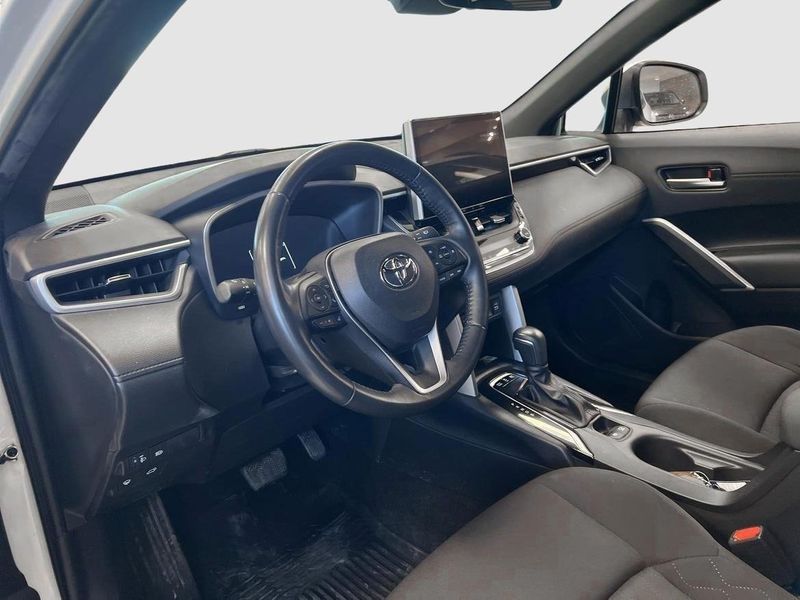 Toyota Corolla Cross bild 11