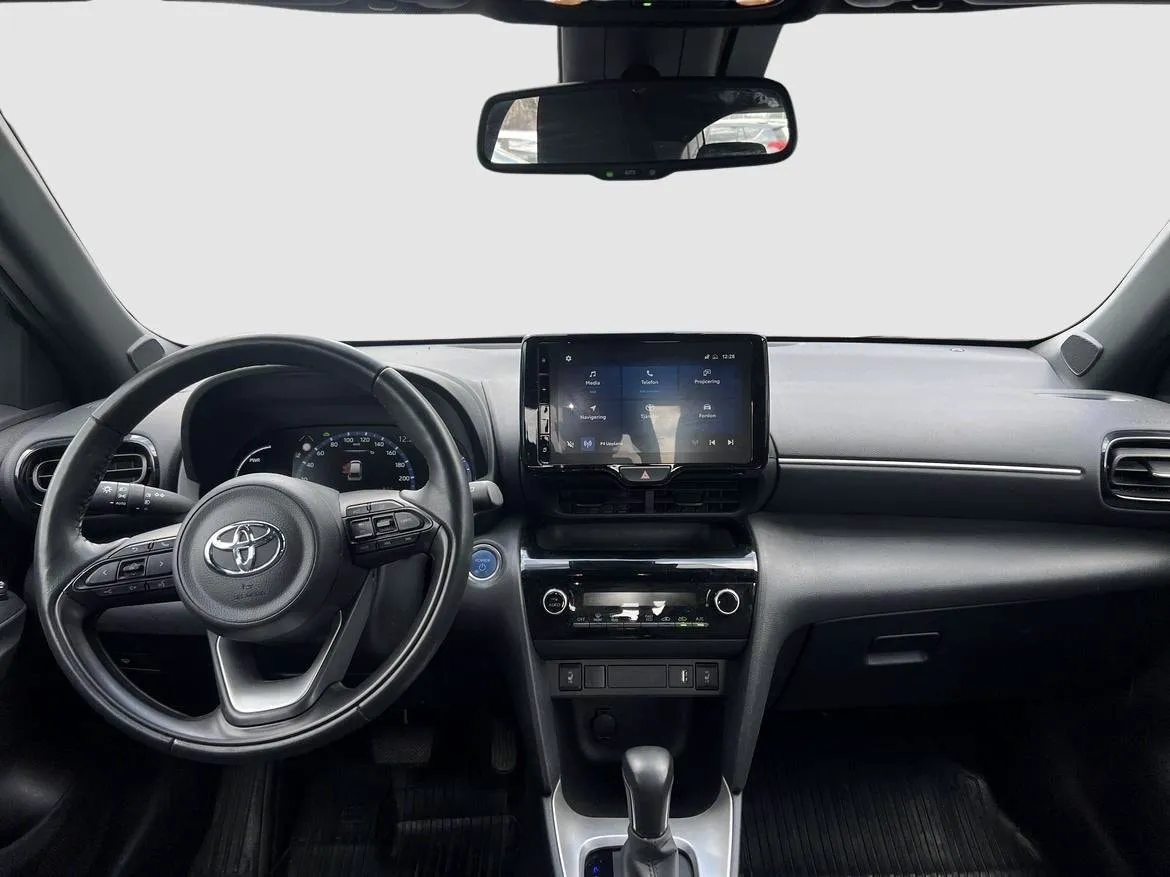 Vehicle image 7