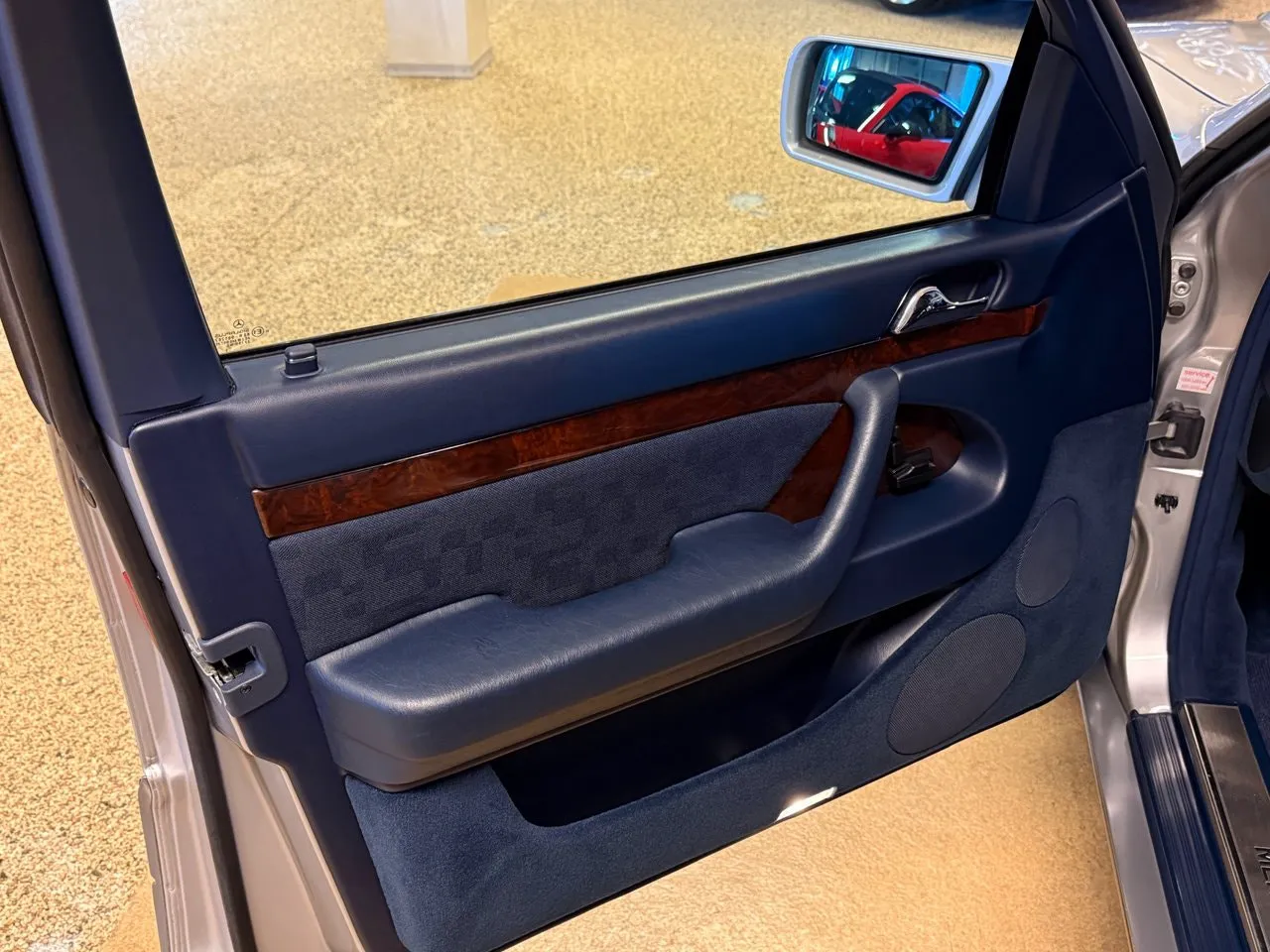 Vehicle image 21