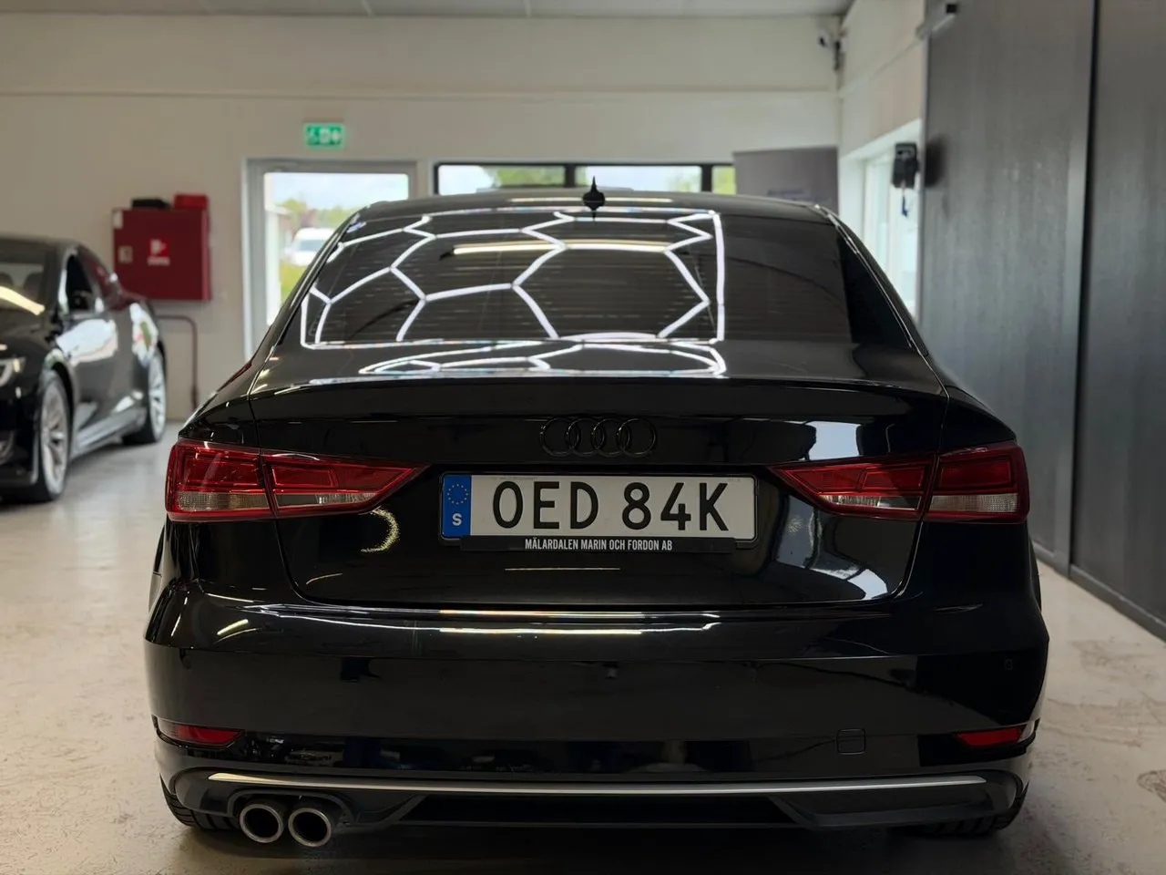 Vehicle image 20