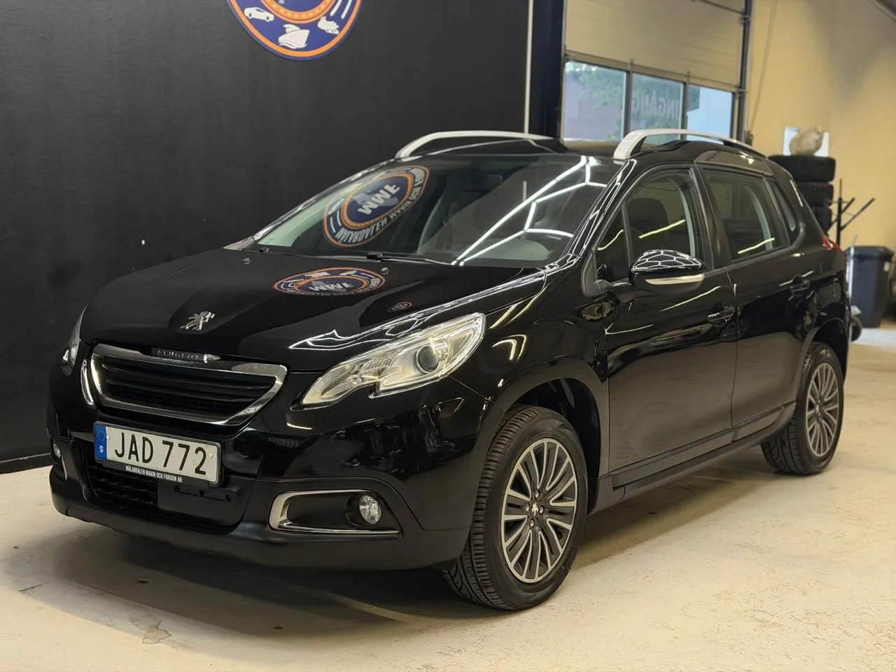 Vehicle image 4