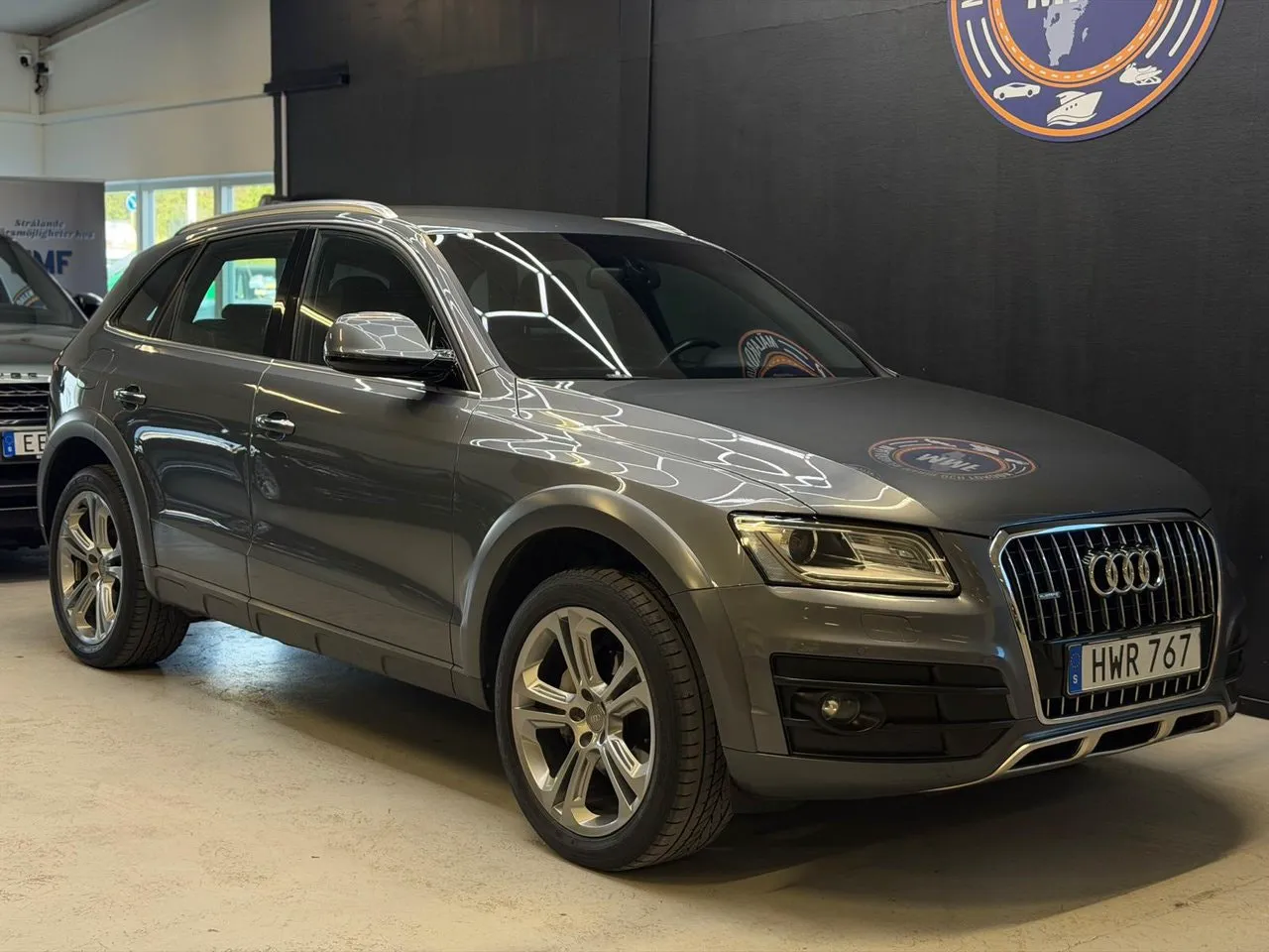 Vehicle image 2
