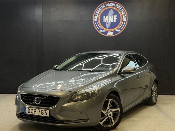 Volvo V40 D4 Momentum Business Edition Pro Drag D-värmare VOC - 2015