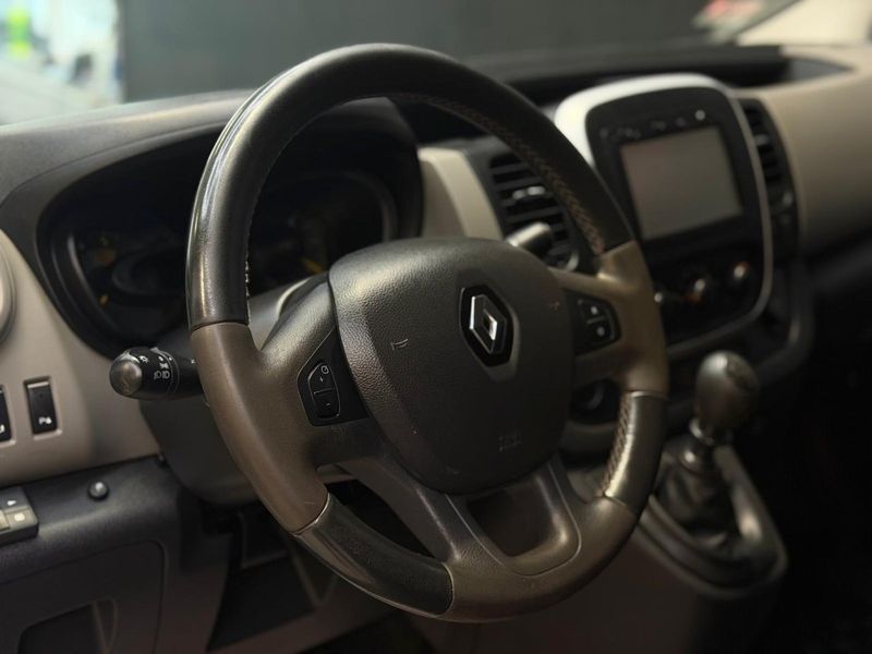 Renault Trafic bild 11