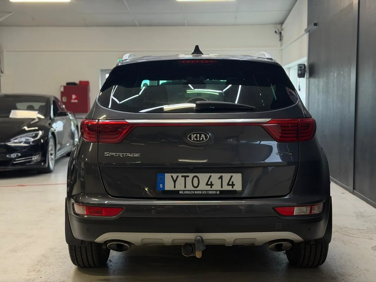Vehicle image 22
