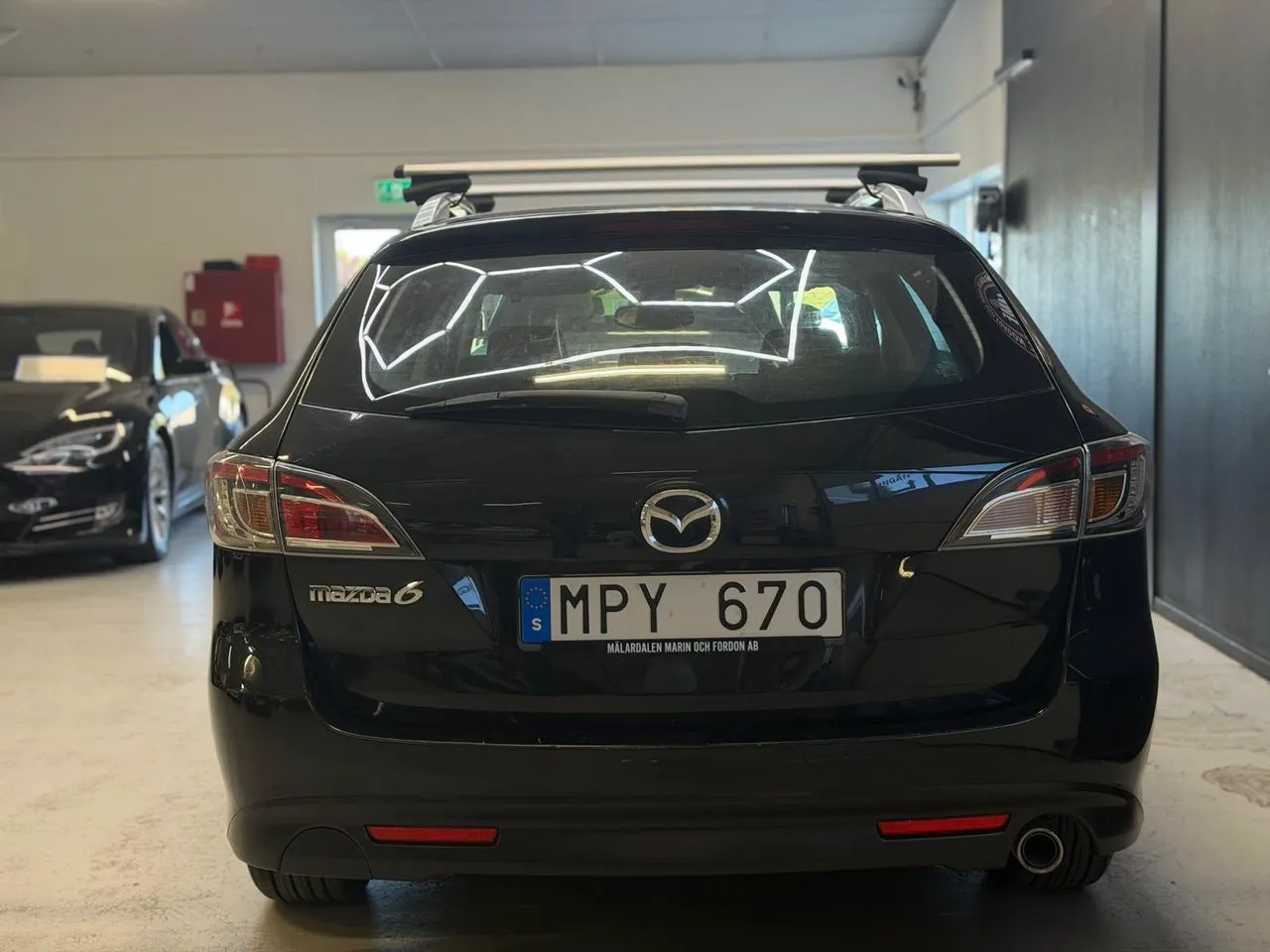 Vehicle image 21