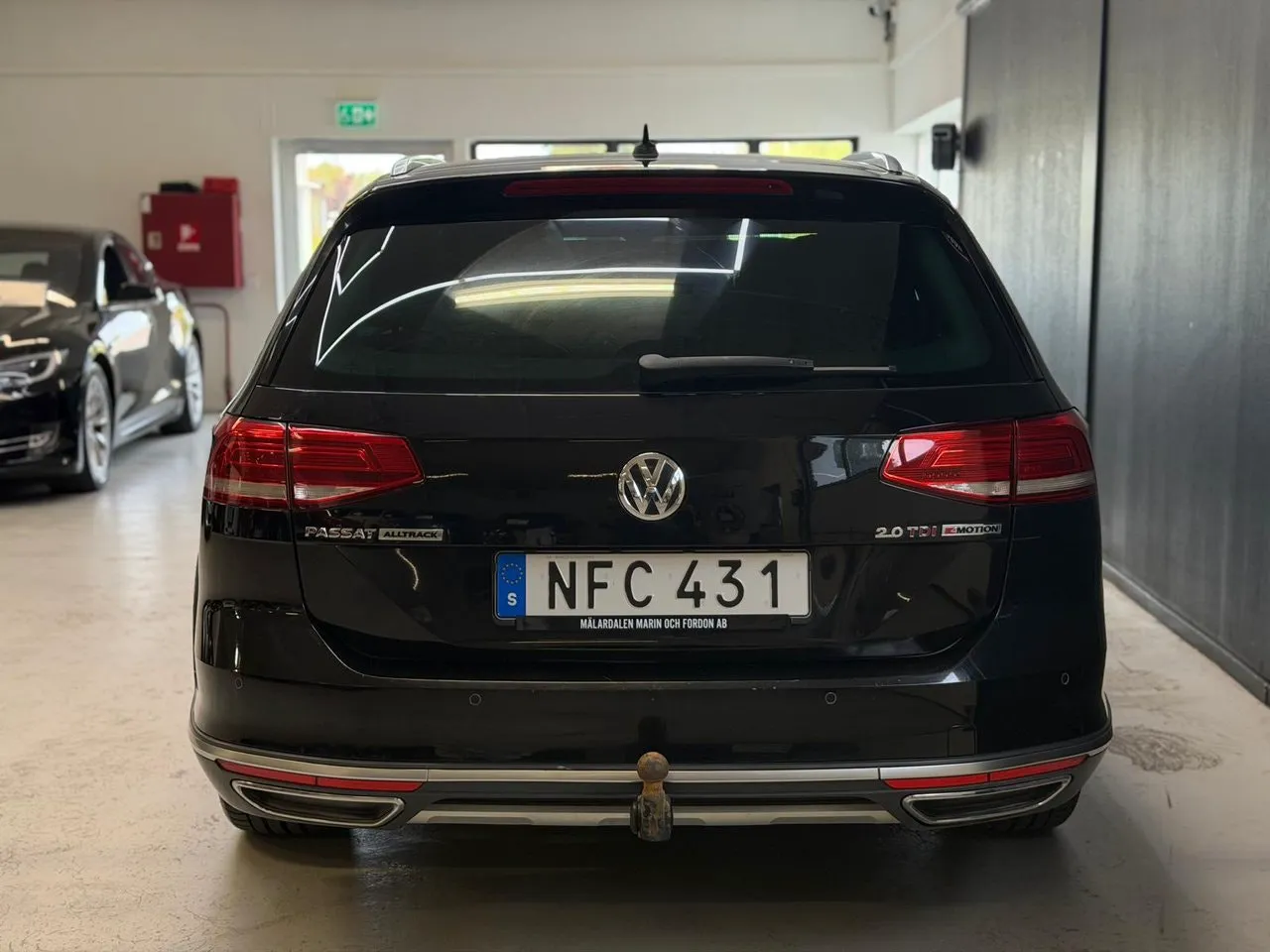 Vehicle image 21