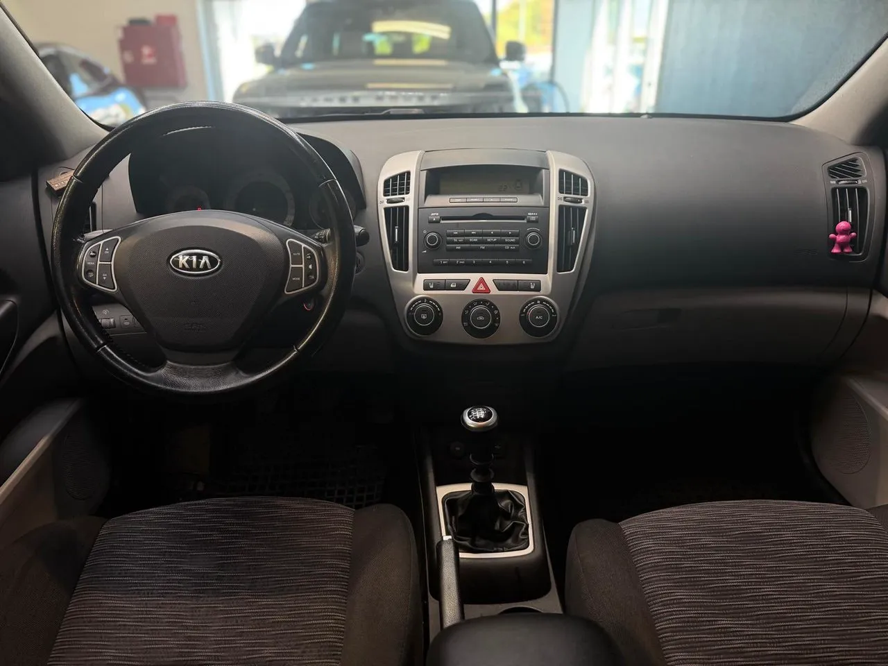Vehicle image 7