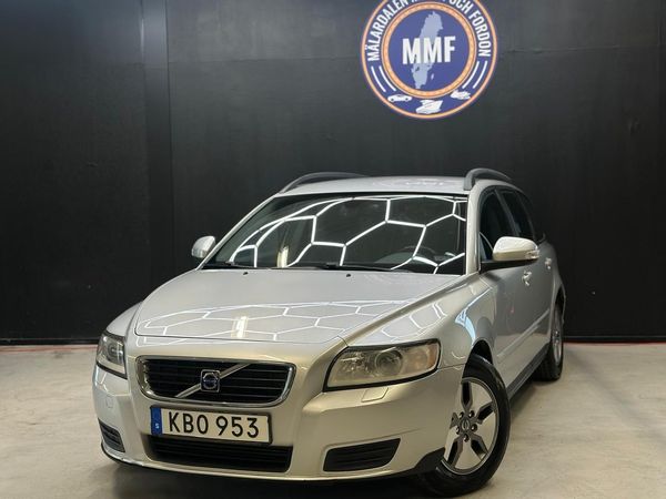 Volvo V50 1.6 D Kinetic/ Drag/ D-värmare/ Nyservad/ Nybesiktad - 2010