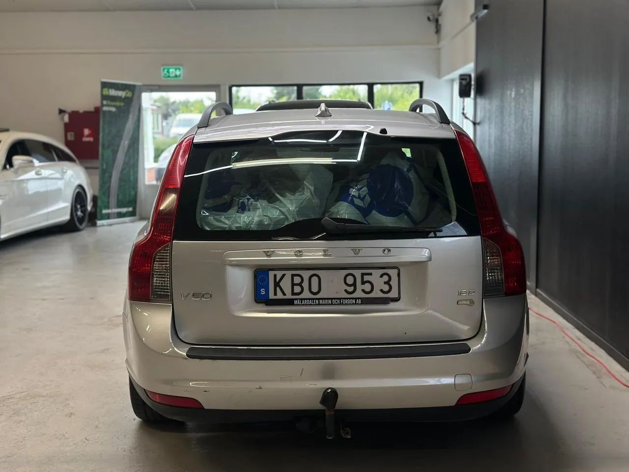 Vehicle image 20