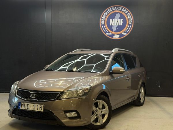 Kia Cee´d cee'd_sw 1.6 CRDi ECO Euro 5 M&K värmare Nyservad - 2012