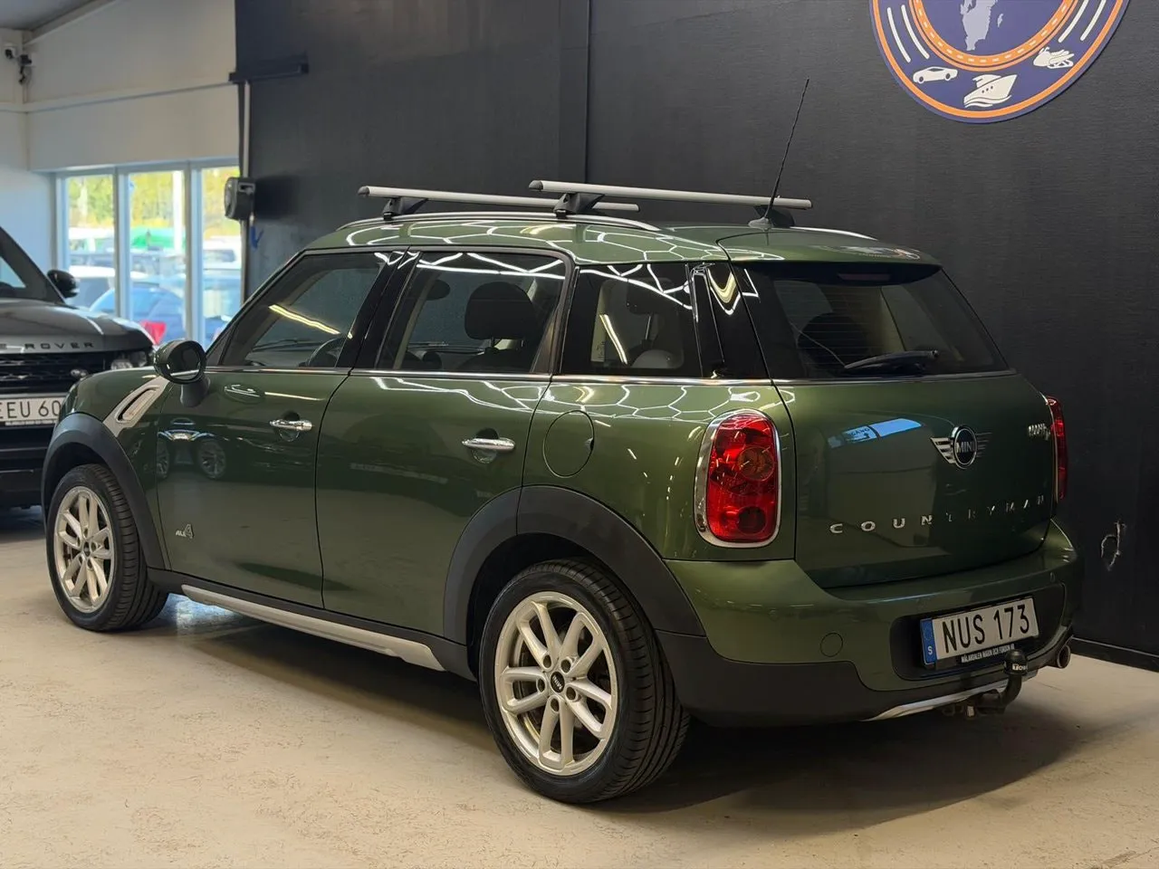 Vehicle image 19