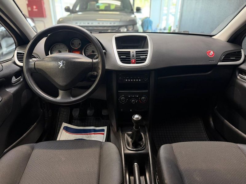 Peugeot 207 bild 8