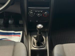 Peugeot 207 bild 12