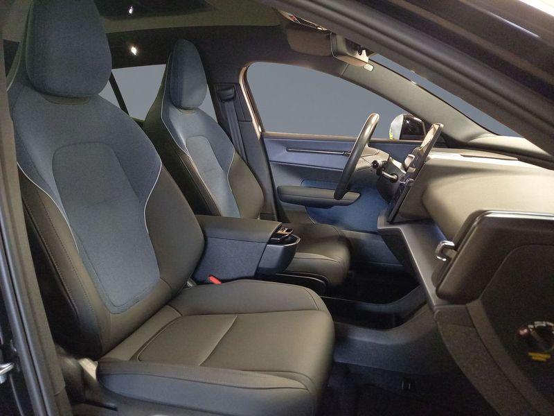 Volvo EX30 bild 7