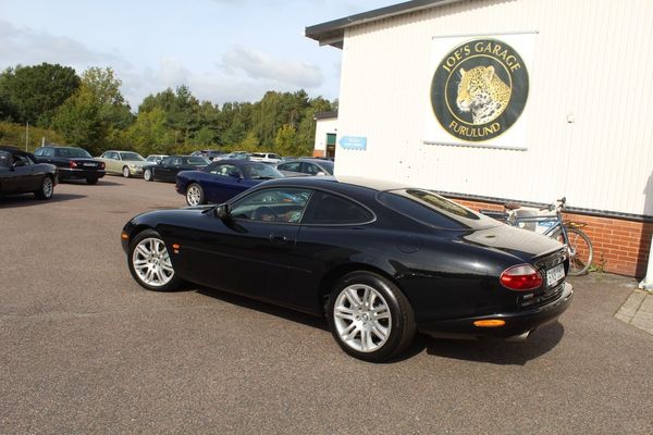 Jaguar XKR 4,2, ljust skinn, nytt innertak, påkostad, nyservad - 2003