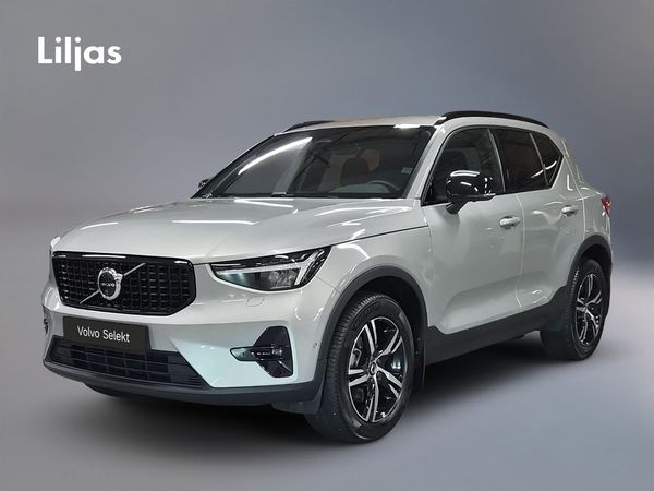 Volvo XC40 B3 FWD Bensin Plus Dark - 2025