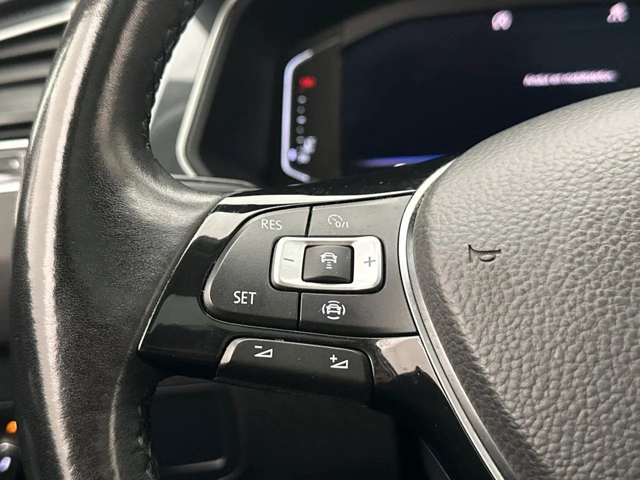Vehicle image 29