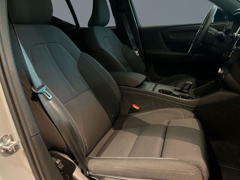 Volvo EX40 bild 7