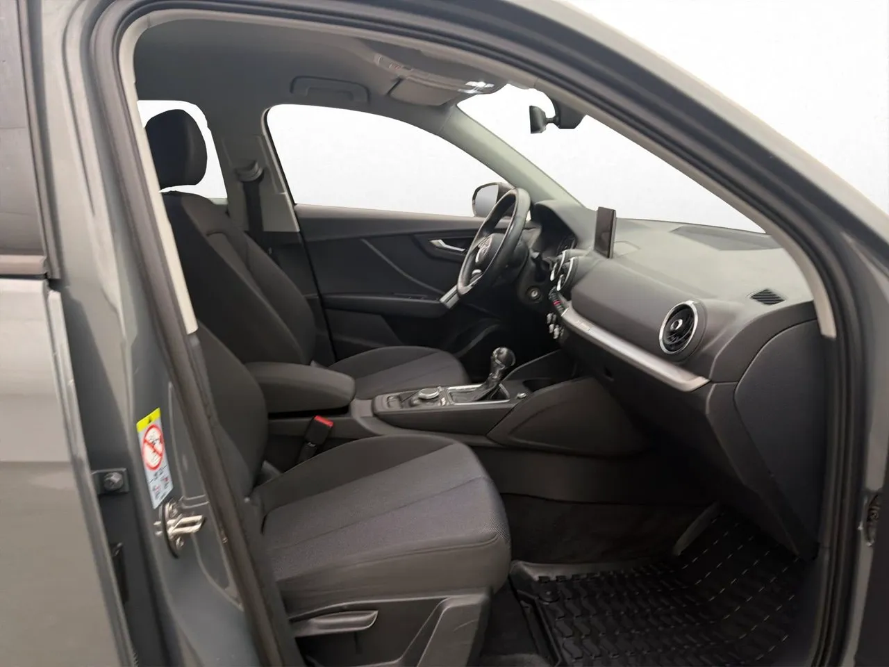Vehicle image 22