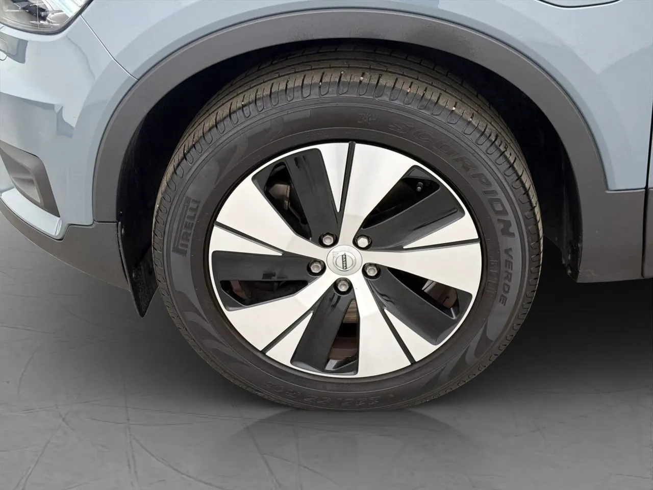 Vehicle image 36