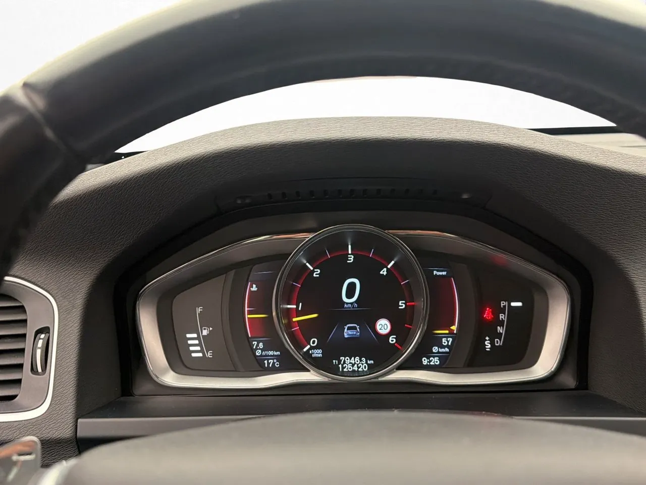 Vehicle image 20